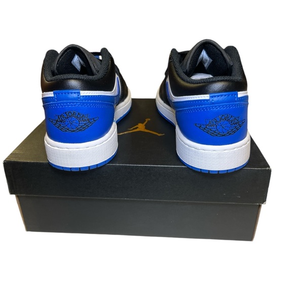 Nike Air Jordan 1 Low Alternate Royal Blue Toe Womens 7 GS 5.5 NEW! - Picture 5 of 7